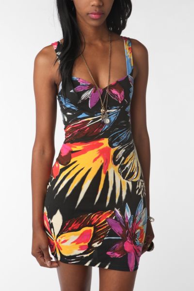 UrbanOutfitters  Motel Printed Lesley Dress