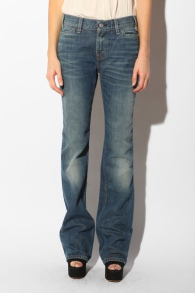 UrbanOutfitters  Levis Vintage Flare Jean   Rinsed Denim