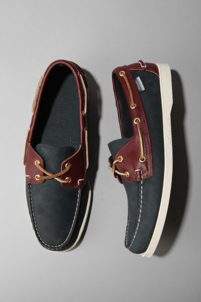 UrbanOutfitters  Sebago Spinnaker Boat Shoe