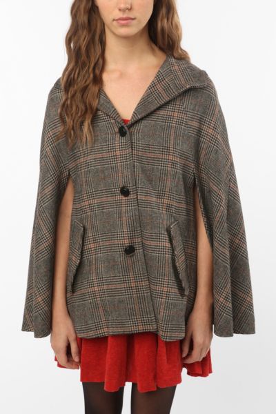 UrbanOutfitters  BB Dakota Calhoun Plaid Cape