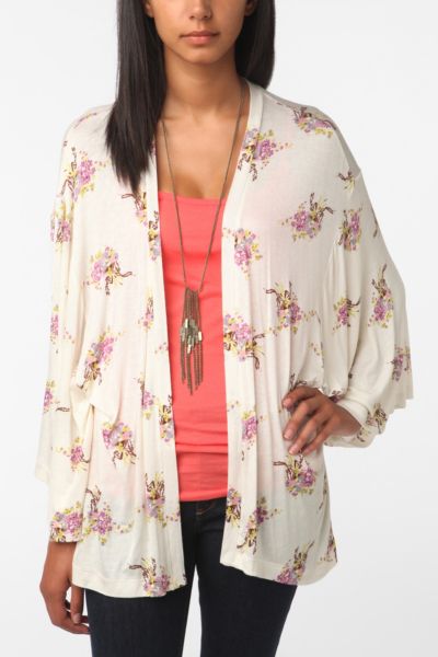 UrbanOutfitters  Staring at Stars Extreme Kimono Open Cardigan