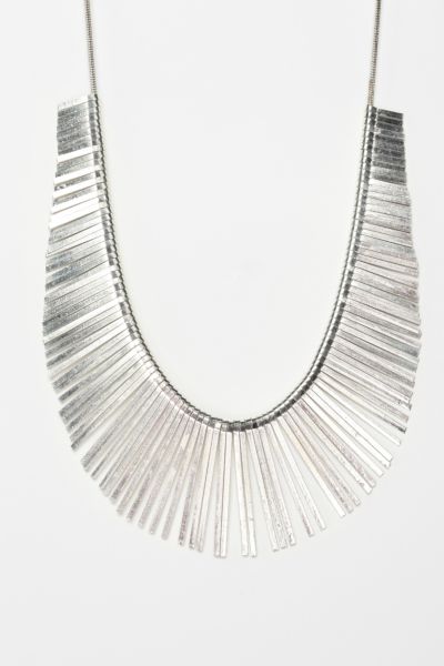 Metal Spike Fan Necklace   Urban Outfitters