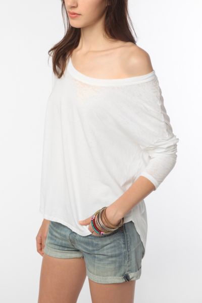 Mouchette Long Sleeved Shirttail Hem Tee   Urban Outfitters