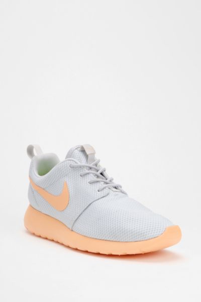 Nike Roshe Running Sneaker