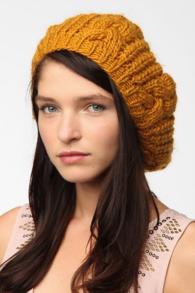 BDG Cable Knit Beret   Urban Outfitters