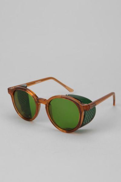 Urban Outfitters   Sunglasses & Readers