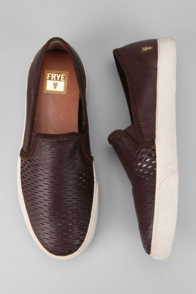 Frye Chambers Cutout Slip On Sneaker   Urban Outfitters