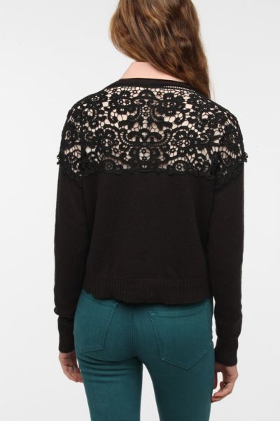Kimchi Blue Cropped Lace-Back Cardigan - Urban Outfitters