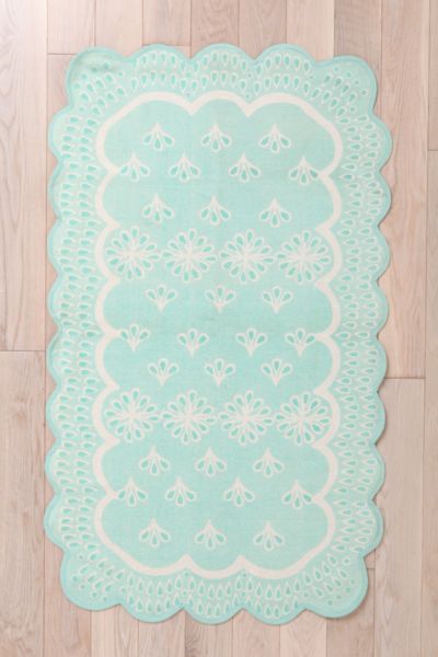 Plum & Bow Scalloped Eyelet Rug