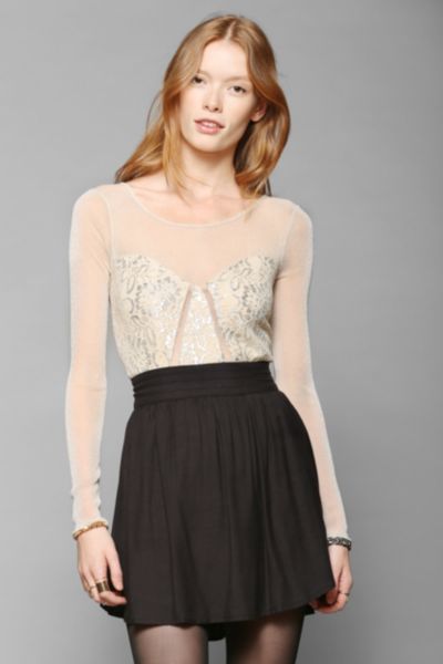 Kimchi Blue Limelight Lace Cropped Top - Urban Outfitters