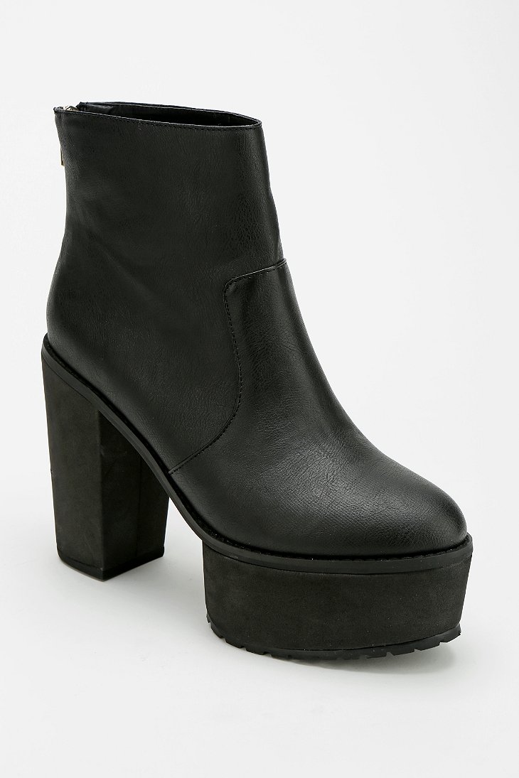 Deena & Ozzy Treaded Platform Ankle Boot - Urban Outfitters