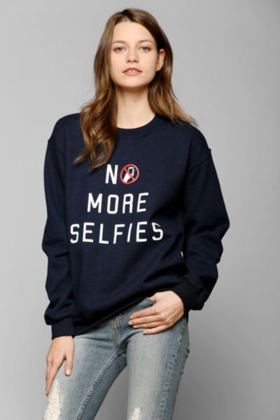 Reason Selfies Pullover Sweatshirt - Urban Outfitters