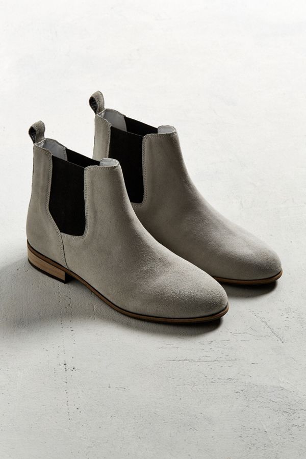 UO Suede Chelsea Boot | Urban Outfitters