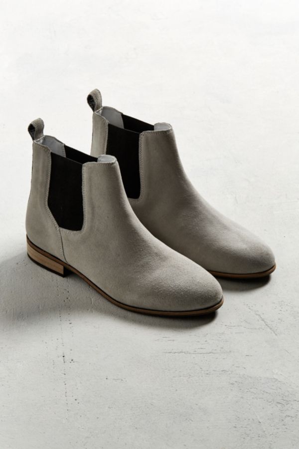 the autumn high chelsea boot in suede