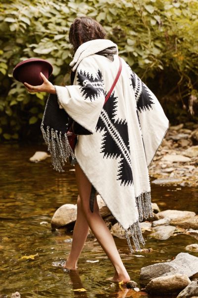 Pendleton X UO Reversible Open Poncho