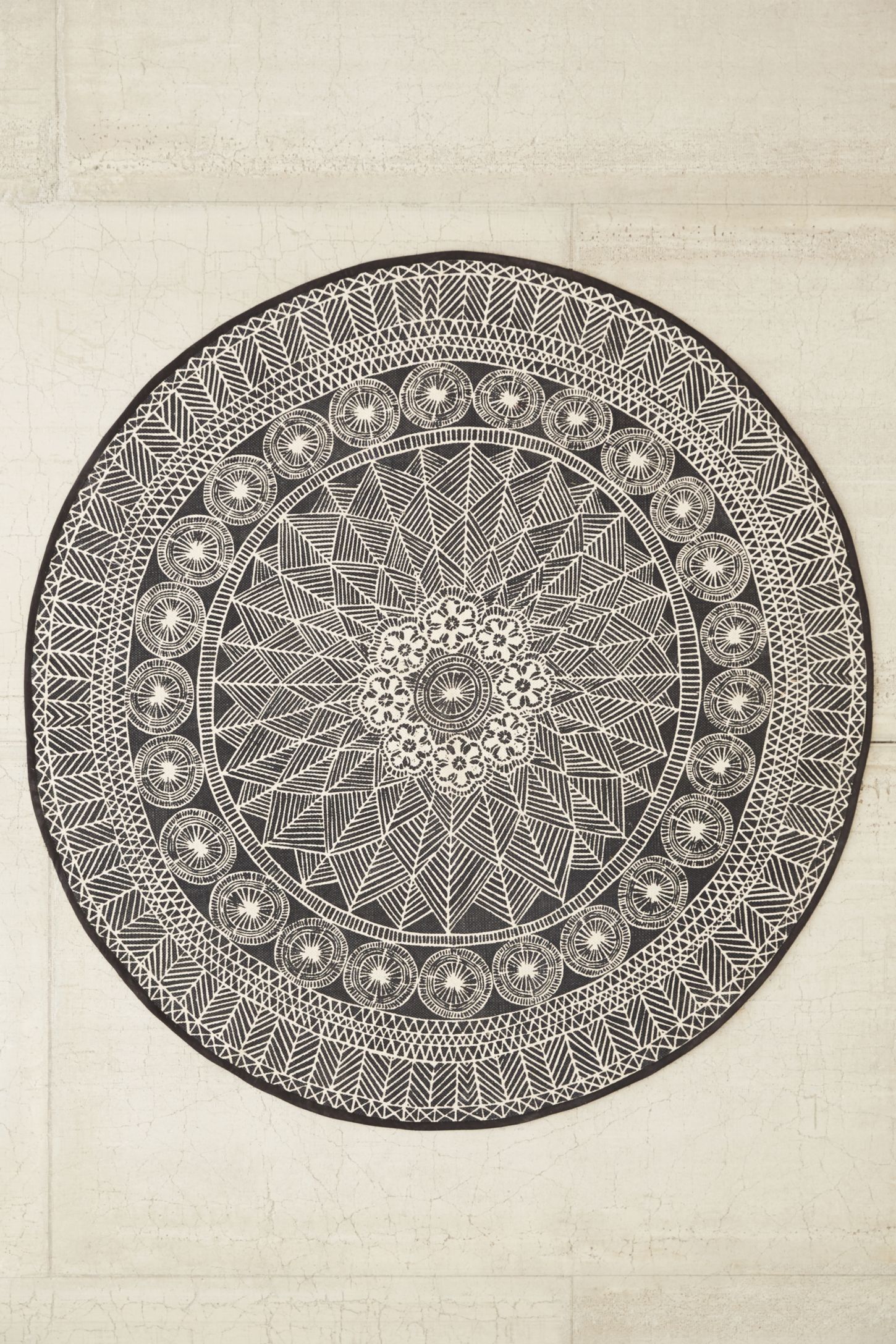 Florisse Printed Round Rug