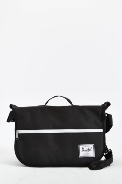 Herschel Supply Co. Pop Quiz Messenger Bag