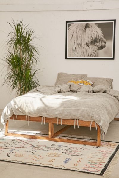Morey Platform Bed iUrbani Outfitters Morey Platform Bed iUrbani Outfitters