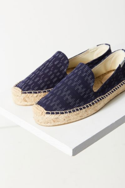 Flats + Slip on Shoes for Women - Urban Outfitters