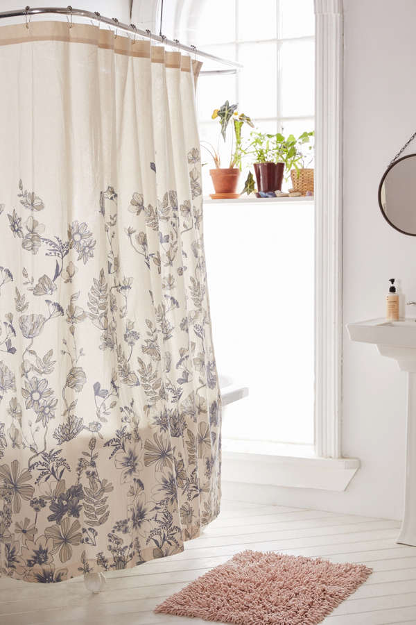French Style Shower Curtains Add Stylish Texture And Color