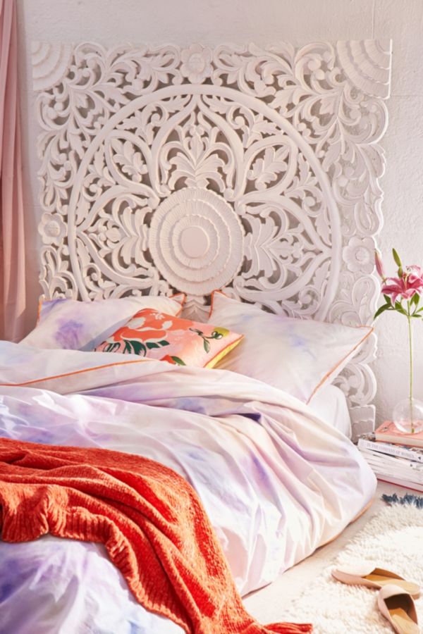 Grand Sienna Headboard | Urban Outfitters