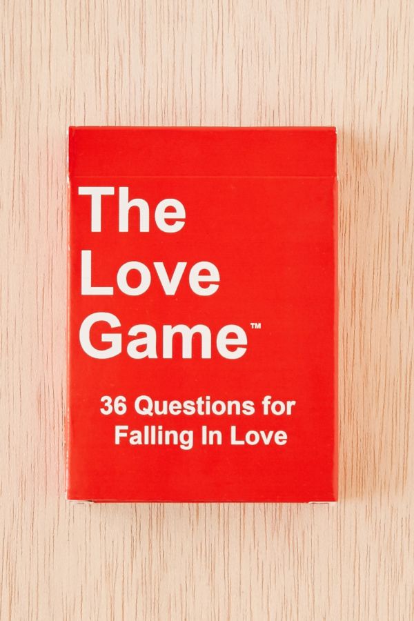 the-love-game-36-questions-for-falling-in-love-urban-outfitters