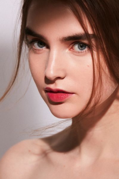 Women's Makeup + Beauty Products - Urban Outfitters
