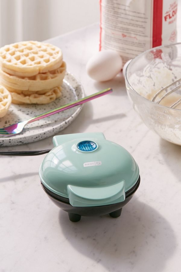 Slide View: 1: Mini Waffle Maker