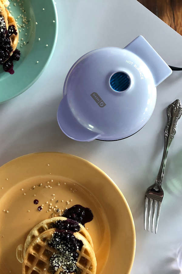 Slide View: 1: Mini Waffle Maker