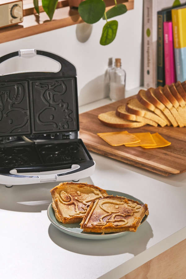 Snoopy grilled cheese maker