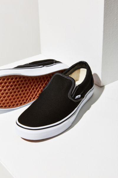 Vans Classic Slip-on Sneaker In Black