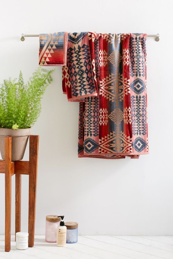 Pendleton Canyonlands Bath Towel Urban Outfitters