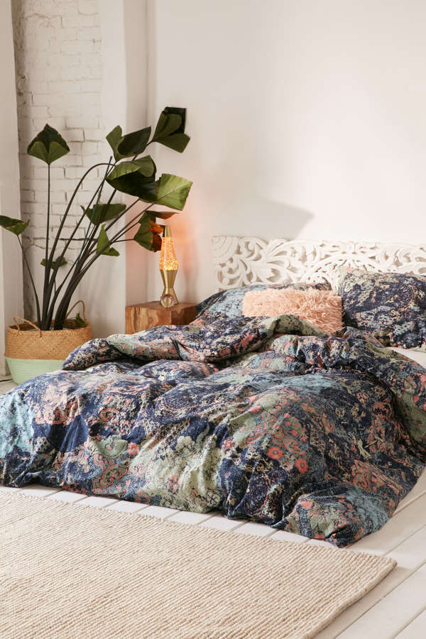 Slide View: 1: Sato Worn Duvet Cover