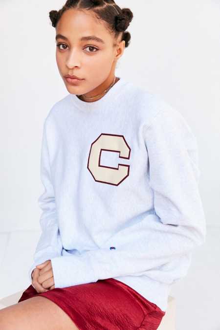 Hoodies + Sweatshirts for Women - Urban Outfitters