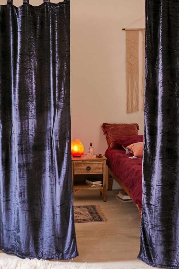 Slide View: 1: Crushed Velvet Window Curtain