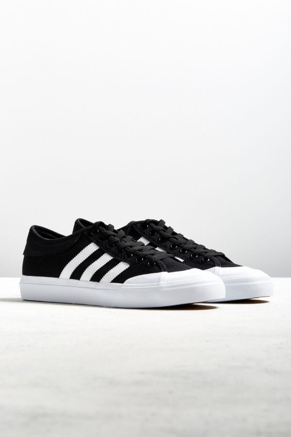 adidas Skateboarding Matchcourt Sneaker | Urban Outfitters