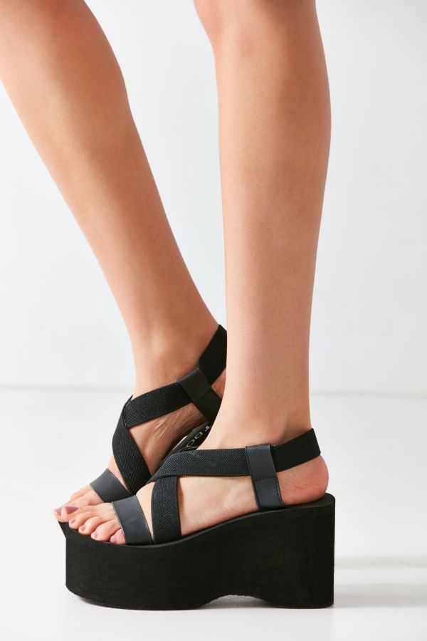 Slide View: 3: Rocket Dog Bayer Wedge Sandal