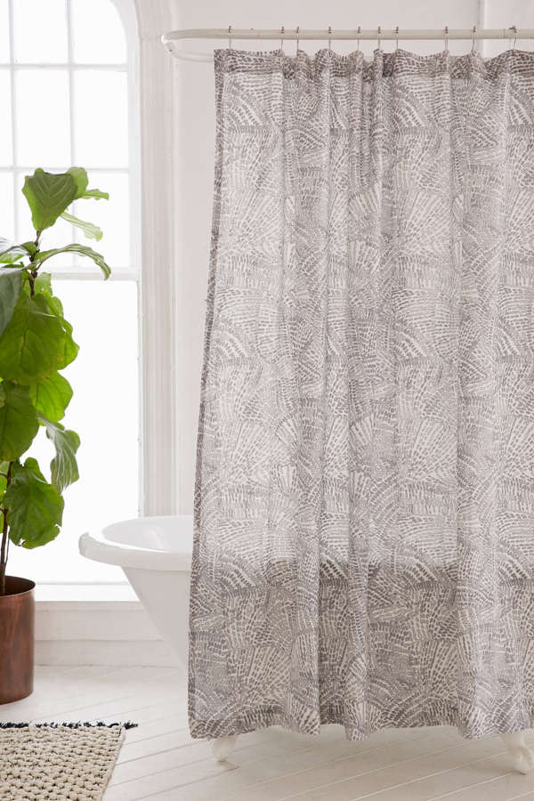 Slide View: 1: Dotted Geo Shower Curtain