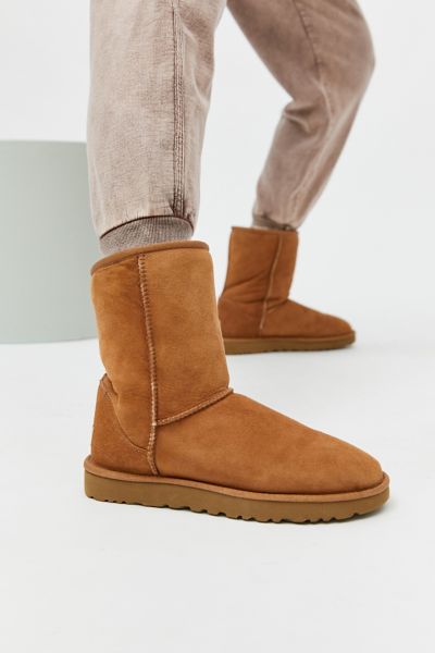 Ugg Classic Short Ii Boots In Chestnut