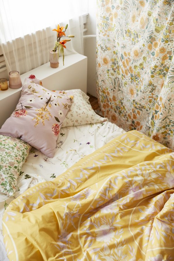 49 Luxurious Comforter Sets To Turn Your Bedroom Into A Private