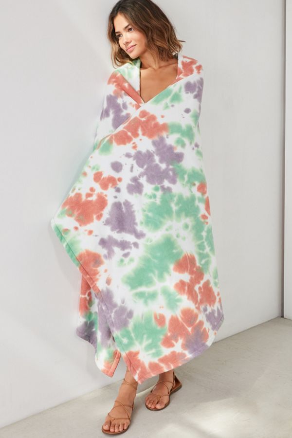 TieDye Beach Blanket Urban Outfitters