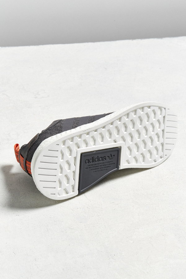 nmd r2 adidas mens