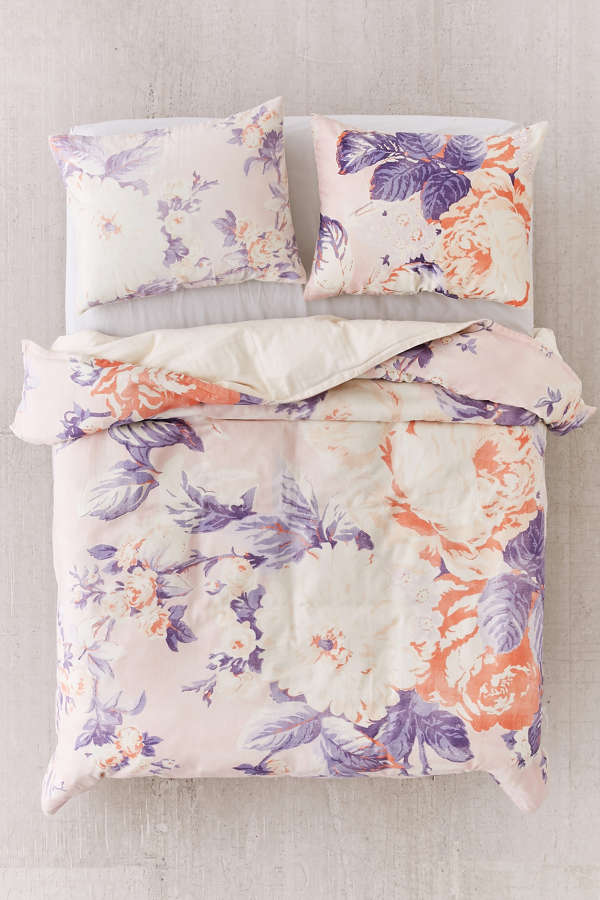 Slide View: 2: Cabbage Rose Duvet Cover