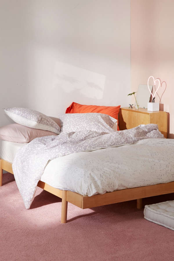 Slide View: 1: Static Duvet Cover
