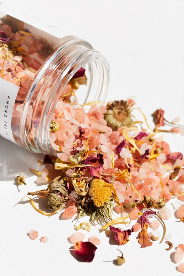 Floral bath soak