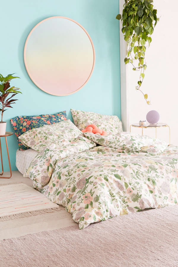 Slide View: 2: Amara Floral Duvet Cover