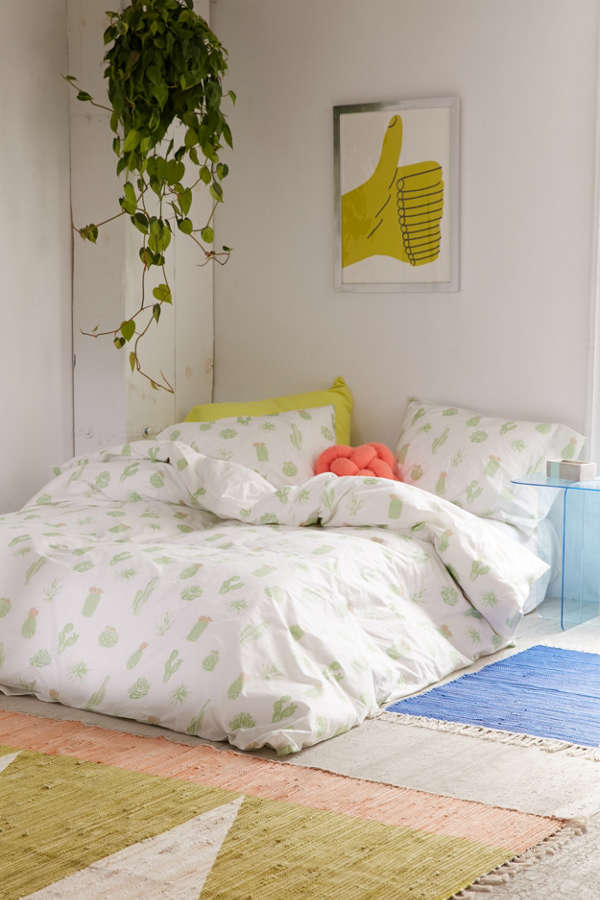 Slide View: 1: Cactus Icon Duvet Cover