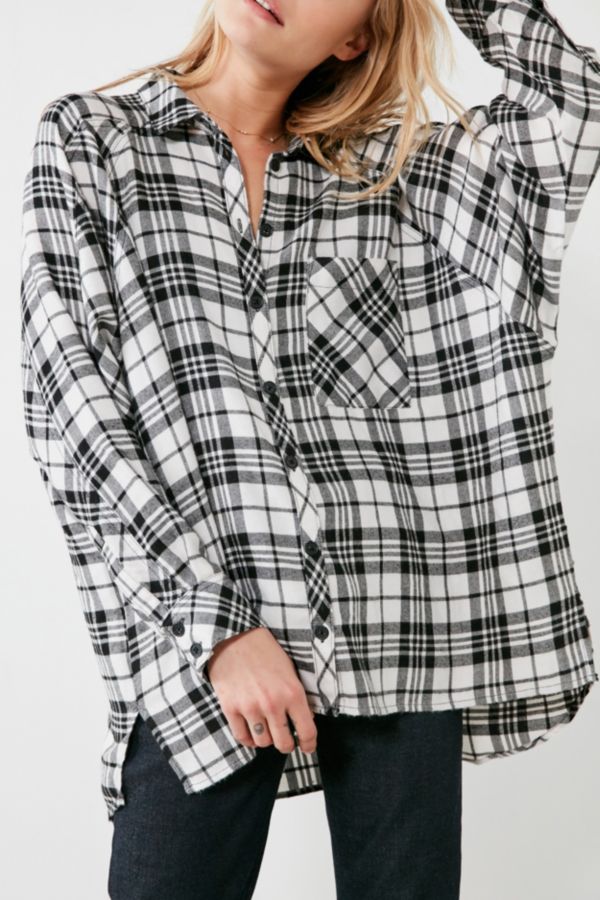 Slide View: 3: BDG Brendan Cozy Flannel Button-Down Shirt