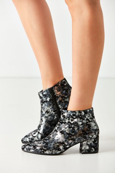 Women's Shoes - Dress, Casual + More | Urban Outfitters
