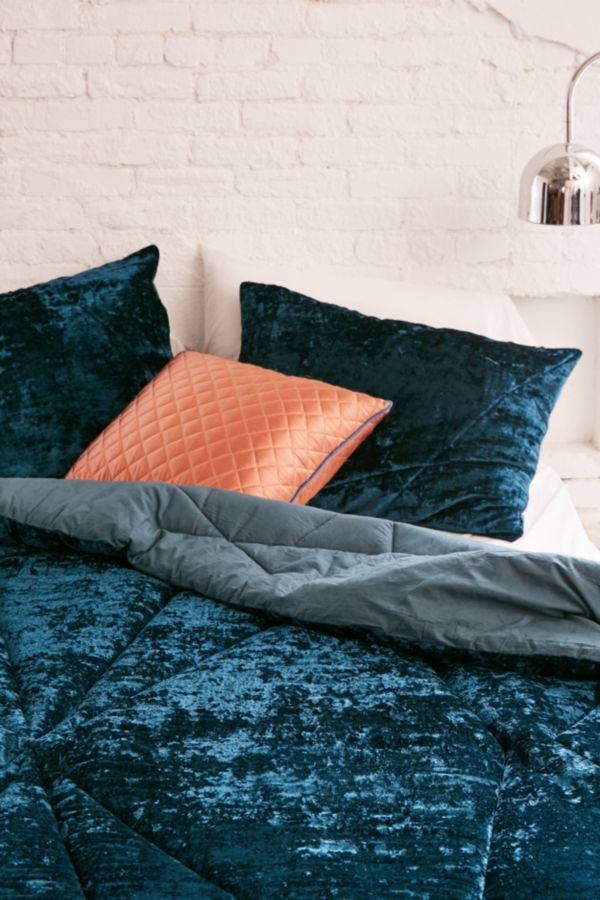 49 Luxurious Comforter Sets To Turn Your Bedroom Into A Private